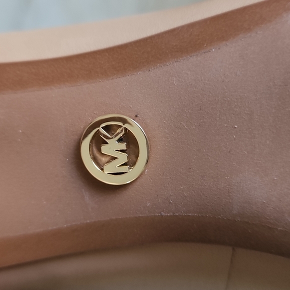 NWT - Michael Kors Keke Mid Pump size 8.5 - Picture 4 of 11